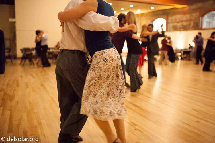 Canon EOS 5D Mark II  --  35 mm  --  35mm  