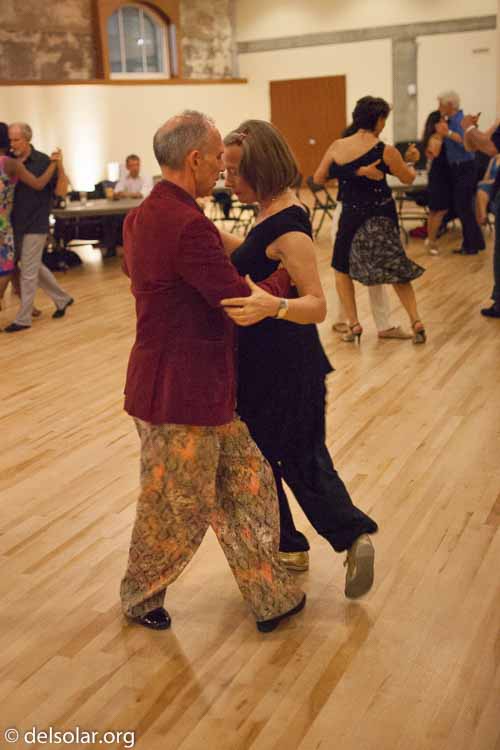 Canon EOS 5D Mark II  --  35 mm  --  35mm  