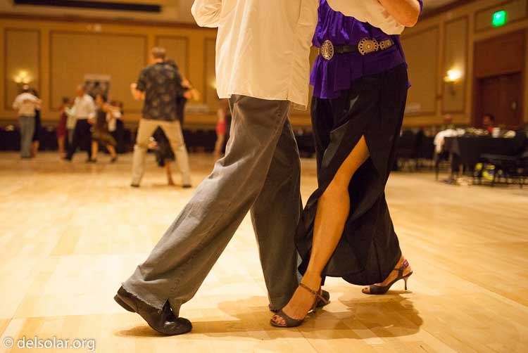 Canon EOS 5D Mark II  --  35 mm  --  35mm  