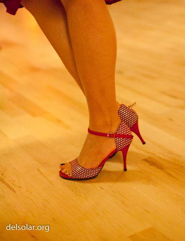 Canon EOS 5D Mark II - EF50mm f/1.4 USM