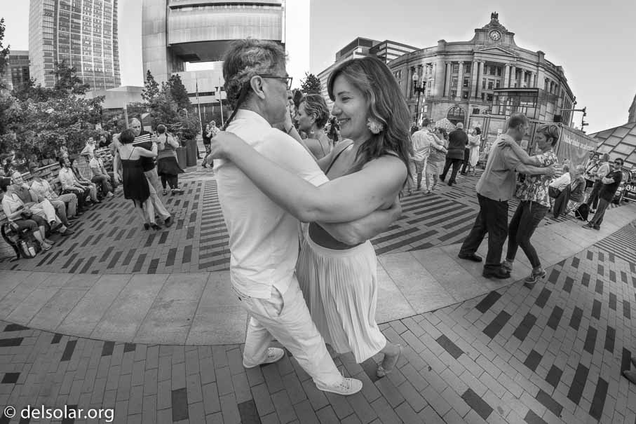 ILCE-6000  --  ---- -- 1/160 sec -- ISO 400 -- 0 EV -- 