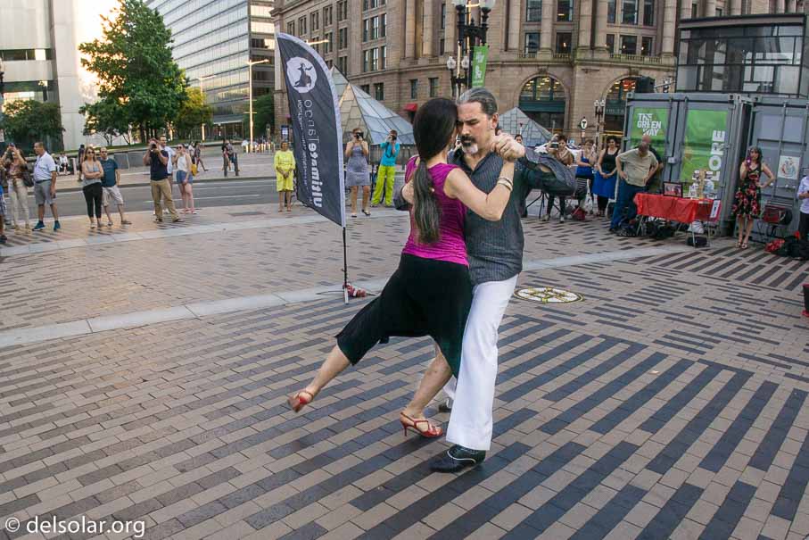 ILCE-6000  --  ---- -- 1/160 sec -- ISO 400 -- 0 EV -- 