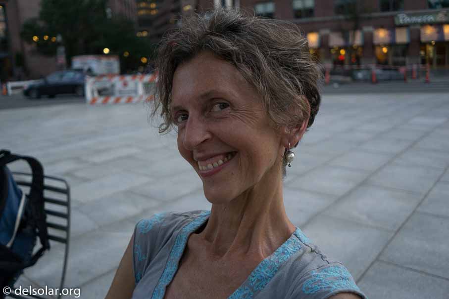 ILCE-6000  --  E 20mm F2.8 -- 1/400 sec at f / 3.2 -- ISO 800 -- 0 EV -- 