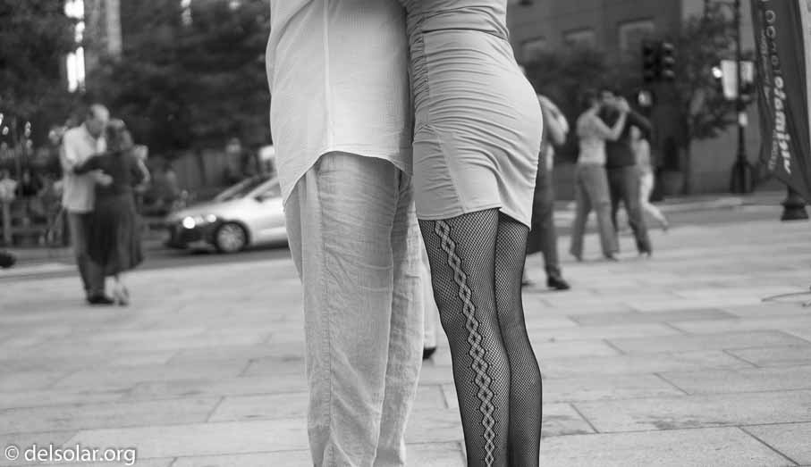 ILCE-6000  --  E 35mm F1.8 OSS -- 1/1000 sec at f / 2.0 -- ISO 640 -- 0 EV -- 