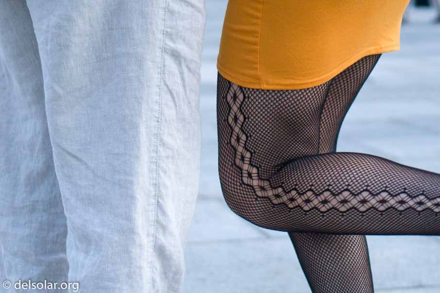 ILCE-6000  --  E 35mm F1.8 OSS -- 1/1000 sec at f / 2.0 -- ISO 640 -- 0 EV -- 