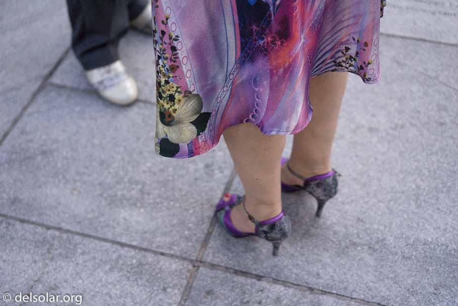 ILCE-6000  --  E 35mm F1.8 OSS -- 1/500 sec at f / 2.0 -- ISO 1600 -- 0 EV -- 