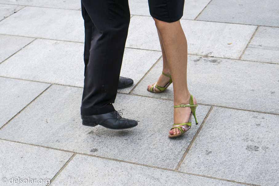 ILCE-6000  --  E 35mm F1.8 OSS -- 1/200 sec at f / 5.0 -- ISO 500 -- 0 EV -- 