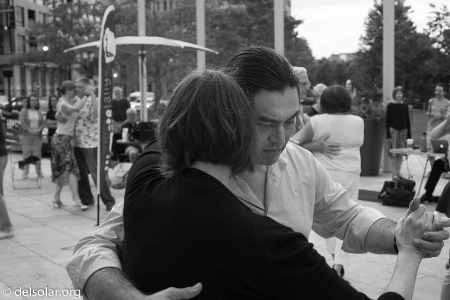 ILCE-6000  --  E 35mm F1.8 OSS -- 1/200 sec at f / 5.0 -- ISO 500 -- 0 EV -- 