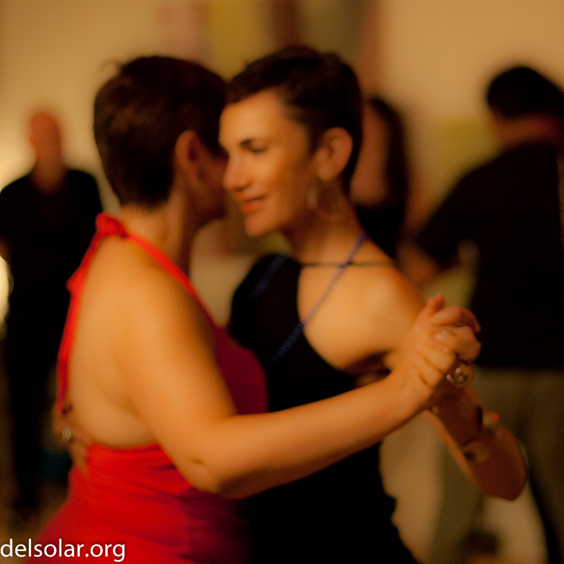 Canon EOS 5D Mark II - EF50mm f/1.4 USM