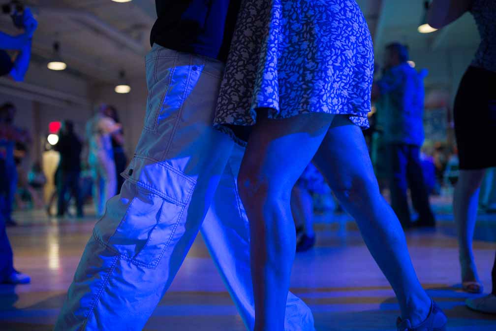 Canon EOS 5D Mark III  --  35mm -- 1/640 sec at f / 1.6 -- ISO 3200 -- 0 EV -- 