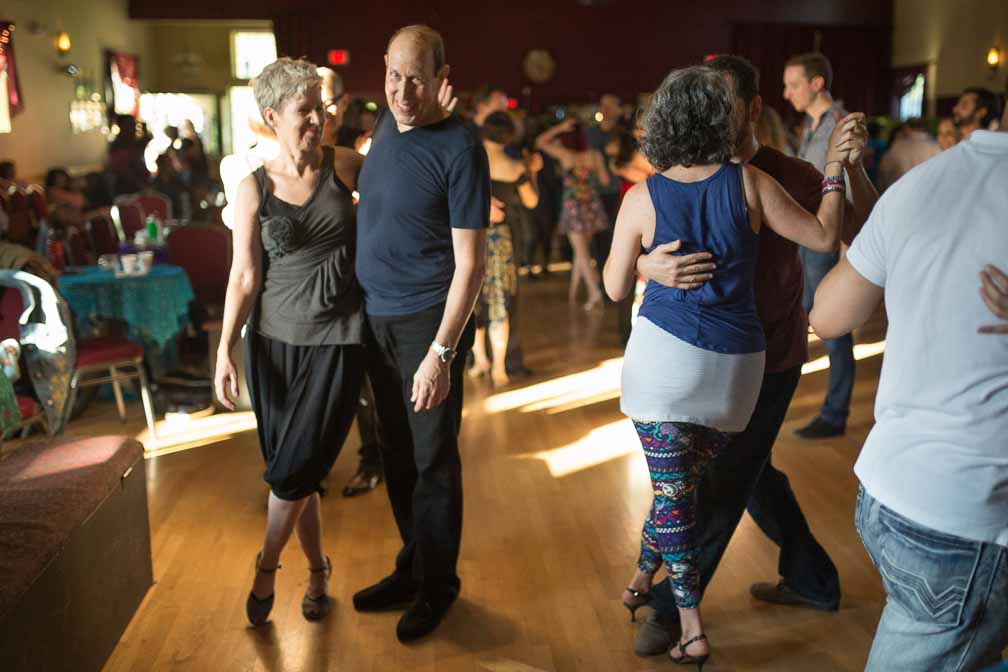 Canon EOS 5D Mark III  --  35mm -- 1/1250 sec at f / 1.6 -- ISO 2500 -- 0 EV -- 