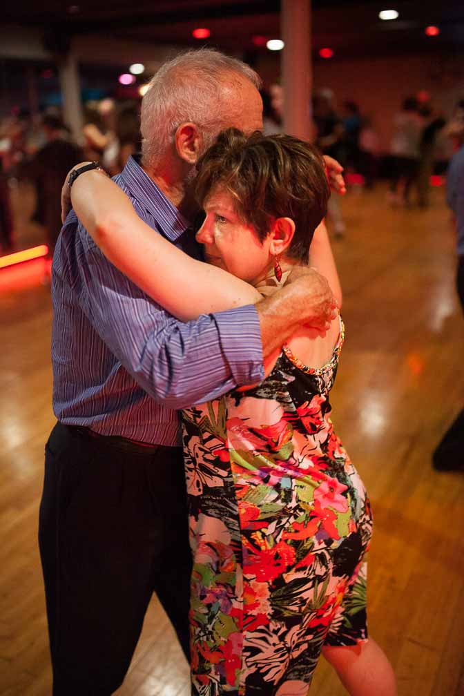 Canon EOS 5D Mark II  --  35mm -- 1/125 sec at f / 1.6 -- ISO 6400 -- 0 EV -- 