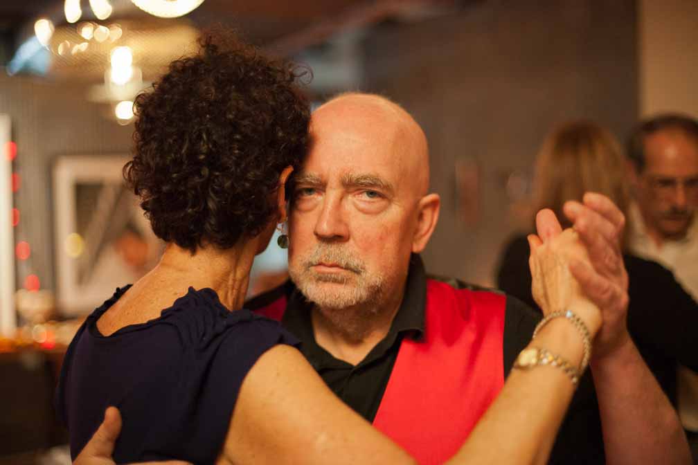 Canon EOS 5D Mark II  --  EF50mm f/1.4 USM -- 1/80 sec at f / 1.6 -- ISO 3200 -- 0 EV -- 