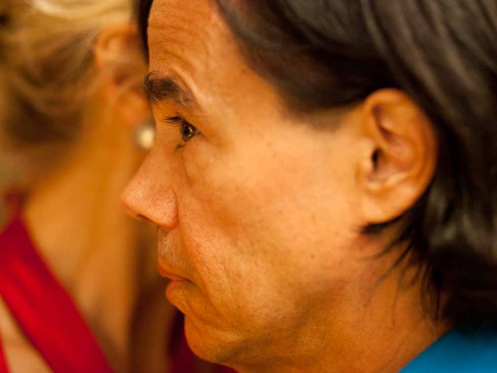 Canon EOS 5D Mark II  --  EF85mm f/1.8 USM -- 1/80 sec at f / 2.0 -- ISO 4000 -- -1/3 EV -- 