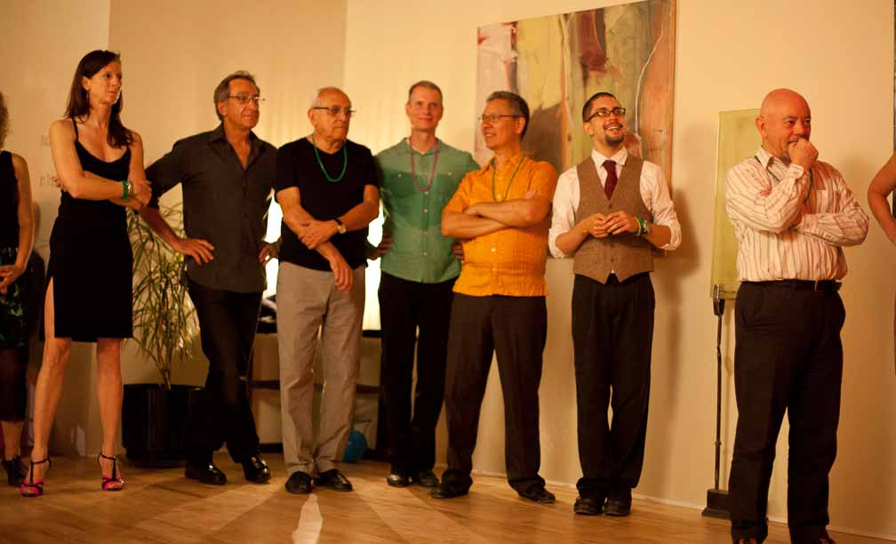 Canon EOS 5D Mark II  --  EF50mm f/1.4 USM -- 1/100 sec at f / 1.8 -- ISO 3200 -- 0 EV -- 