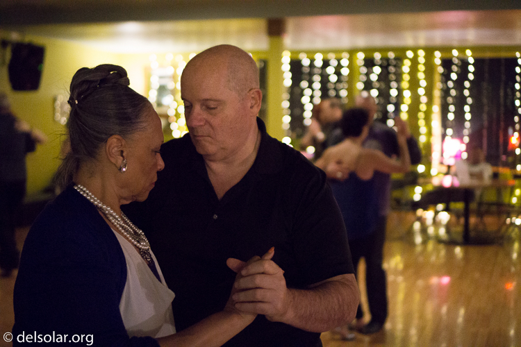 ILCE-6000  --  35 mm  --  E 35mm F1.8 OSS  