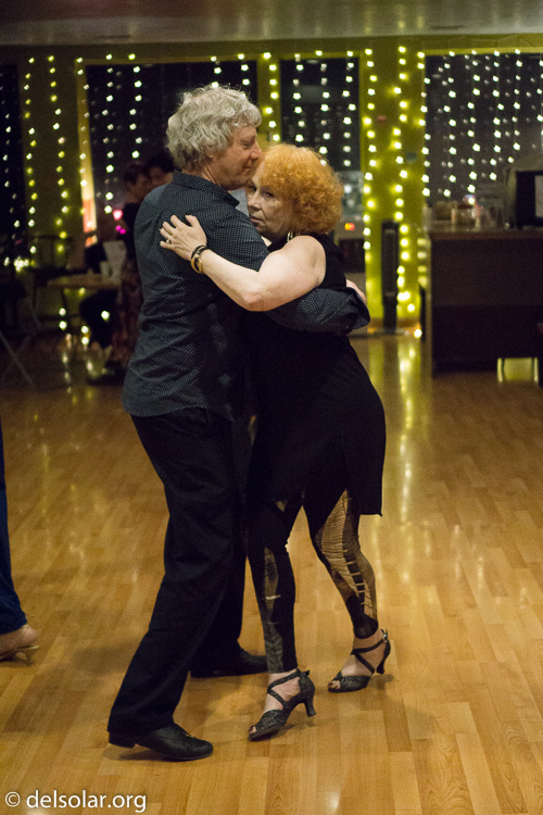 ILCE-6000  --  35 mm  --  E 35mm F1.8 OSS  