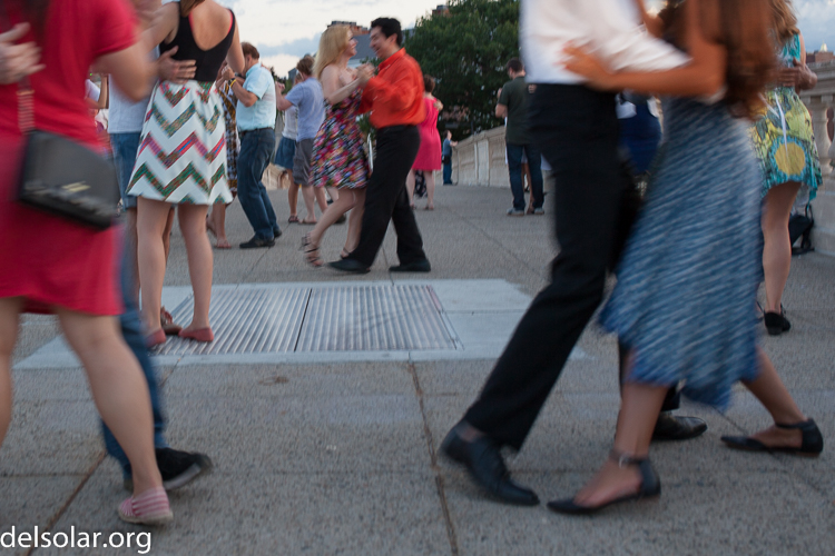 Canon EOS 5D Mark II  --  35 mm  --  35mm  