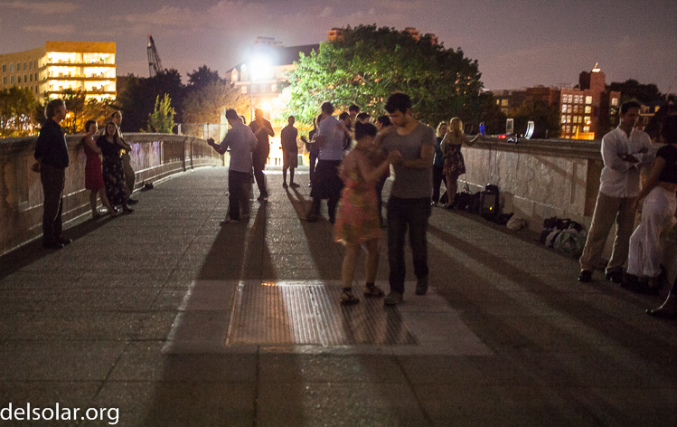 Canon EOS 5D Mark II  --  35 mm  --  35mm  