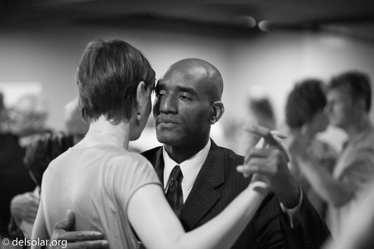 Canon EOS 5D Mark II  --  85 mm  --  EF85mm f/1.8 USM  