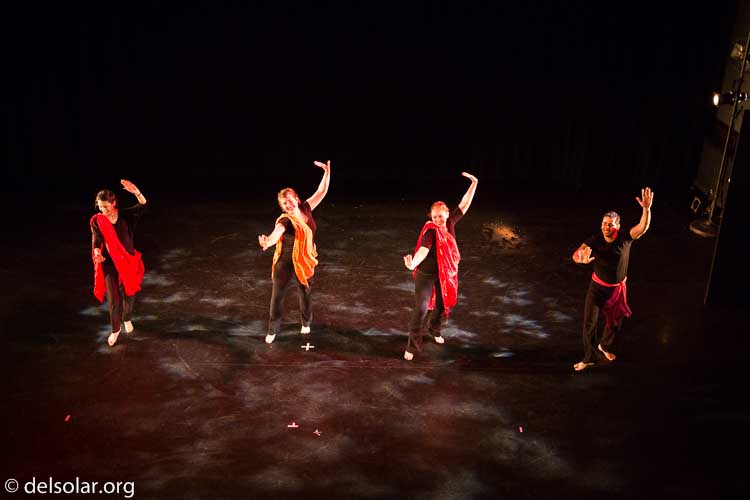 Canon EOS 5D Mark III  --  35 mm  --  35mm  