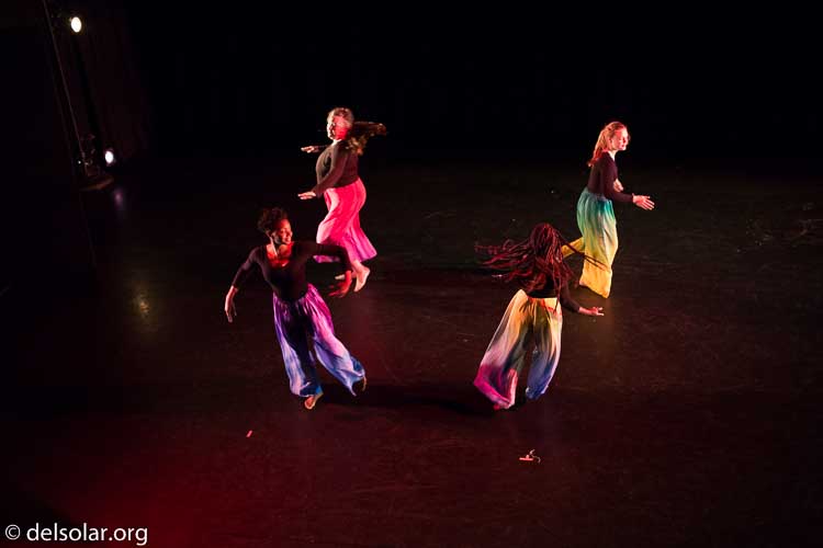 Canon EOS 5D Mark III  --  35 mm  --  35mm  