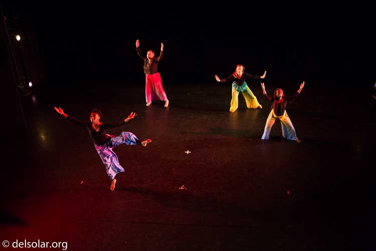 Canon EOS 5D Mark III  --  35 mm  --  35mm  