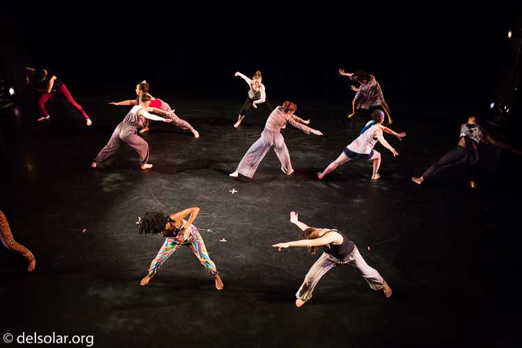 Canon EOS 5D Mark III  --  35 mm  --  35mm  