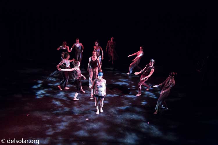 Canon EOS 5D Mark III  --  35 mm  --  35mm  