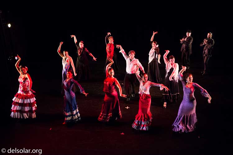 Canon EOS 5D Mark III  --  35 mm  --  35mm  