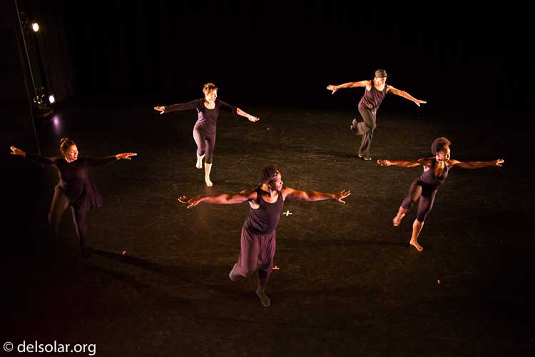 Canon EOS 5D Mark III  --  35 mm  --  35mm  