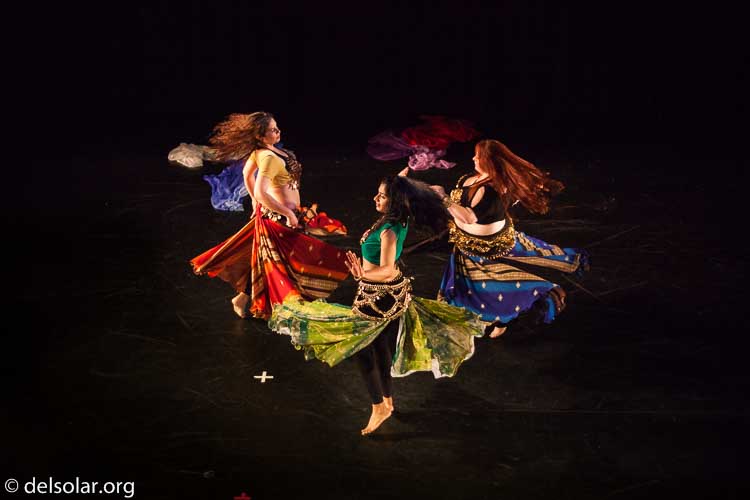 Canon EOS 5D Mark II  --  50 mm  --  EF50mm f/1.4 USM  