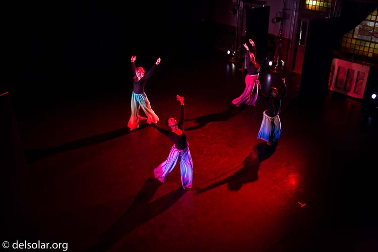 Canon EOS 5D Mark III  --  35 mm  --  35mm  