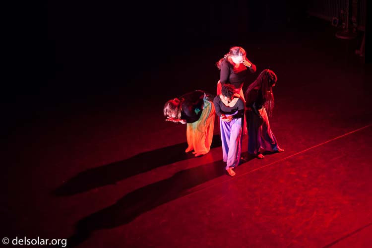 Canon EOS 5D Mark II  --  50 mm  --  EF50mm f/1.4 USM  