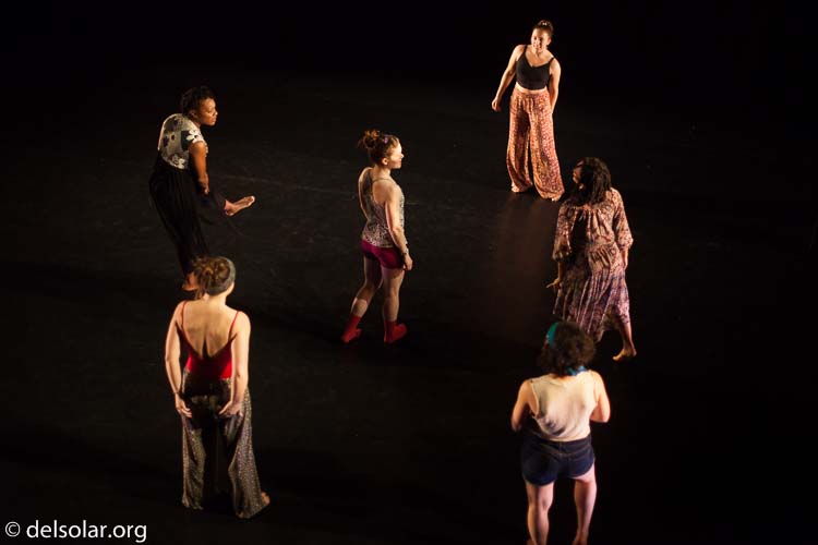 Canon EOS 5D Mark II  --  50 mm  --  EF50mm f/1.4 USM  