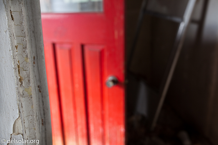 Canon EOS 5D Mark II  --  36 mm  --  EF17-40mm f/4L USM  