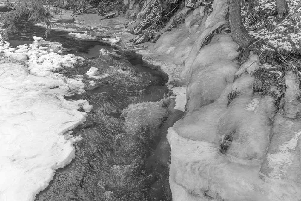 ILCE-7RM4  --  E 28-200mm F2.8-5.6 A071 -- 1/100 sec at f / 8.0 -- ISO 400 -- 0 EV -- 